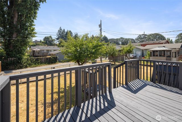 6213 S Mullen Street, Tacoma, WA 98409