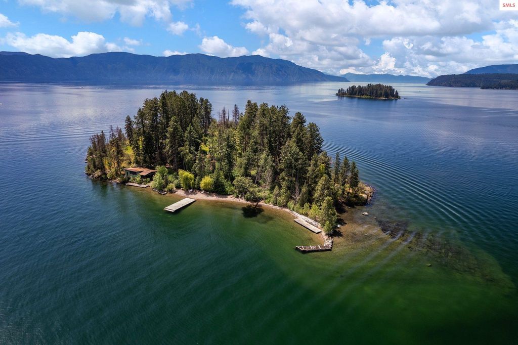 Cottage Island, Hope, ID 83836