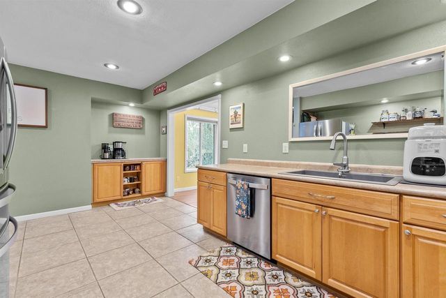 E8332 WEYAUWEGA ROAD, New London, WI 54961