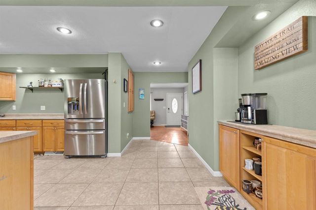 E8332 WEYAUWEGA ROAD, New London, WI 54961