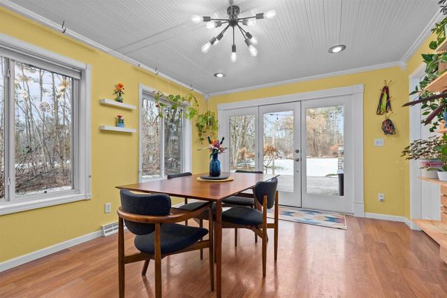 E8332 WEYAUWEGA ROAD, New London, WI 54961