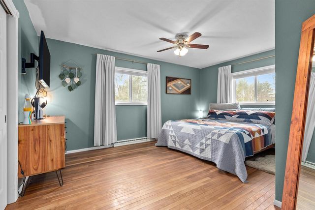 E8332 WEYAUWEGA ROAD, New London, WI 54961