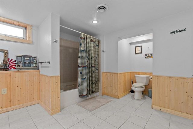 E8332 WEYAUWEGA ROAD, New London, WI 54961