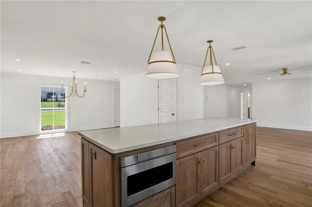 4543 Kingsway Drive, Mobile, AL 36608