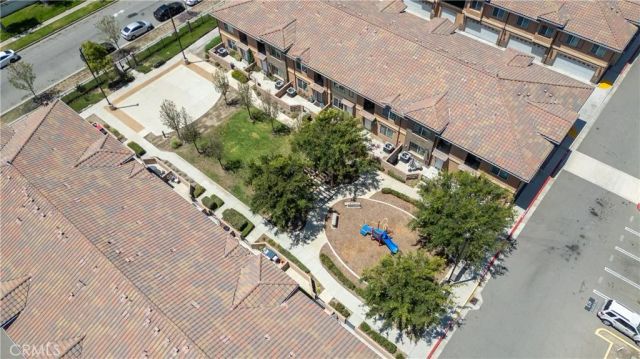 16408 Valencia, Fontana, CA 92335