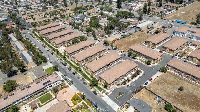 16408 Valencia, Fontana, CA 92335