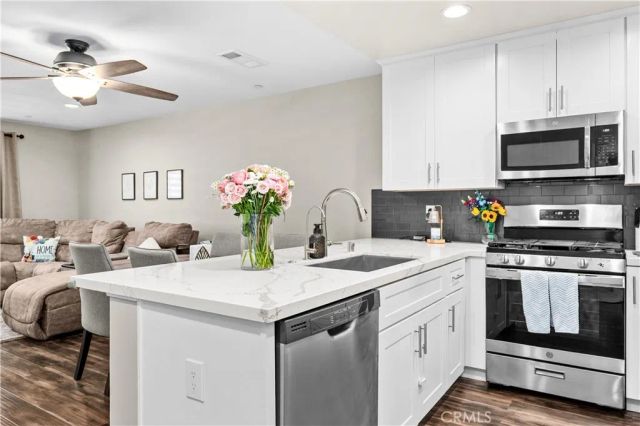 16408 Valencia, Fontana, CA 92335