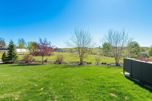 1342 BUCKYS, Howard, WI 54313