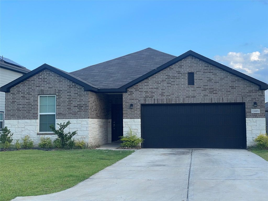 11885 Whirlaway, Willis, TX 77318