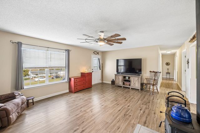 209 Lanier Drive, Chatsworth, GA 30705