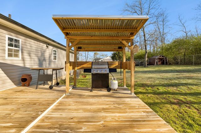 209 Lanier Drive, Chatsworth, GA 30705