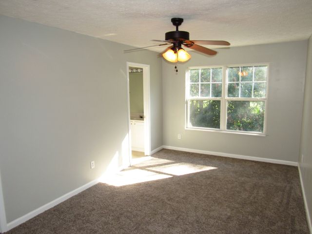 704 Flintlock Ct, Nashville, TN 37217