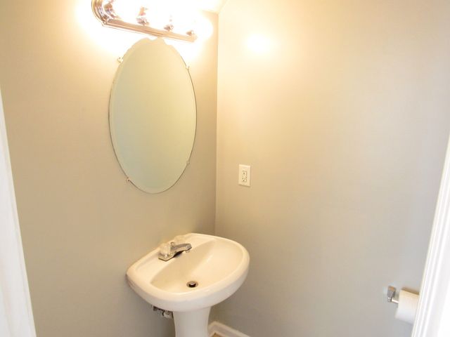 704 Flintlock Ct, Nashville, TN 37217