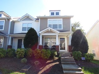 704 Flintlock Ct, Nashville, TN 37217