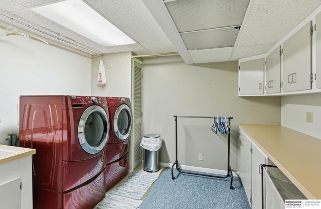 6738 S 81st Street, Ralston, NE 68127