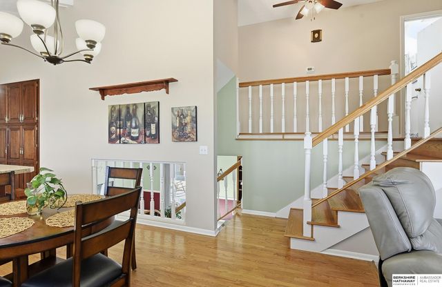 6738 S 81st Street, Ralston, NE 68127