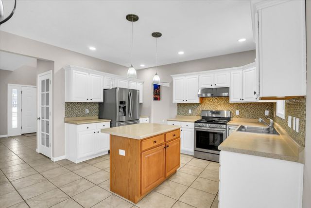 2502 STRICKER Lane, Urbana, IL 61802