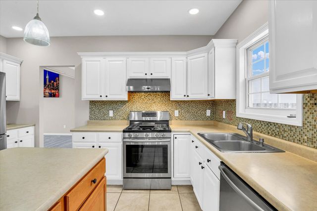 2502 STRICKER Lane, Urbana, IL 61802