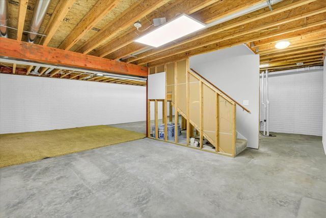 2502 STRICKER Lane, Urbana, IL 61802