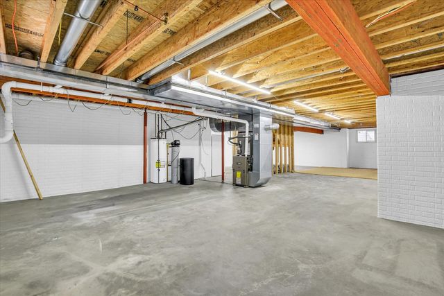 2502 STRICKER Lane, Urbana, IL 61802