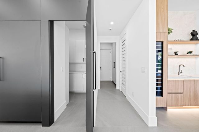 2625 NE 29th Court, Fort Lauderdale, FL 33306