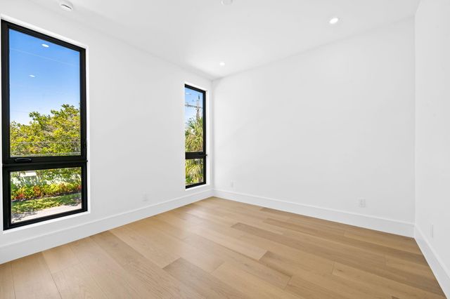 2625 NE 29th Court, Fort Lauderdale, FL 33306