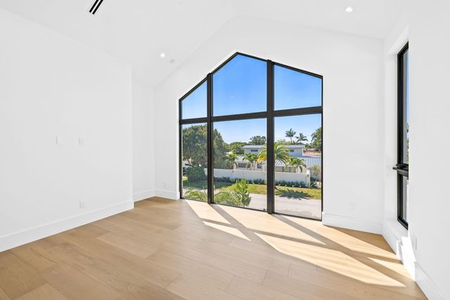 2625 NE 29th Court, Fort Lauderdale, FL 33306