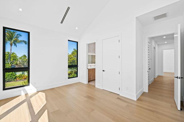 2625 NE 29th Court, Fort Lauderdale, FL 33306