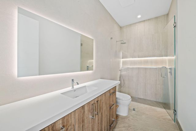 2625 NE 29th Court, Fort Lauderdale, FL 33306