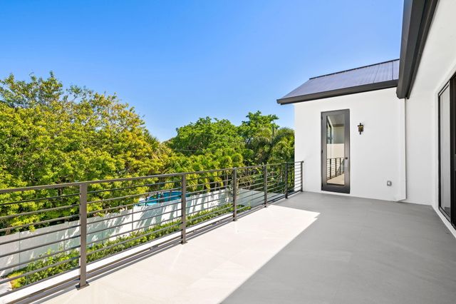 2625 NE 29th Court, Fort Lauderdale, FL 33306