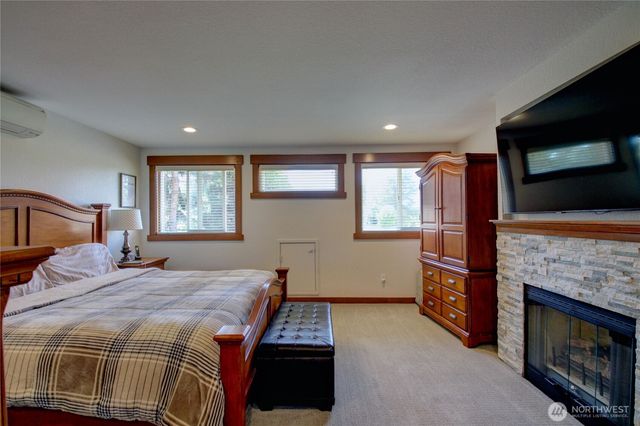 12270 Maple Crest Drive, Burlington, WA 98233
