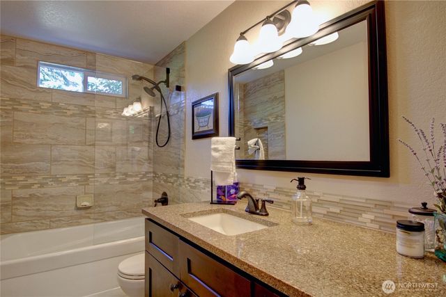 12270 Maple Crest Drive, Burlington, WA 98233