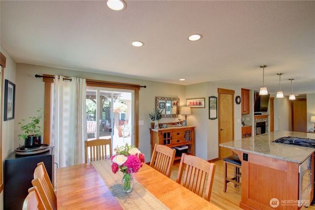 12270 Maple Crest Drive, Burlington, WA 98233