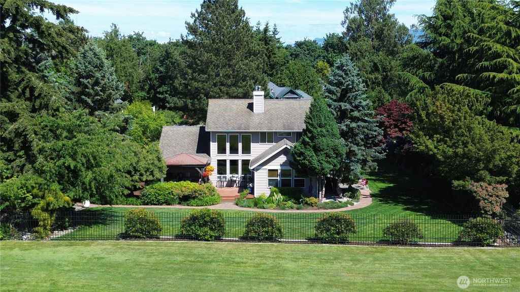 12270 Maple Crest Drive, Burlington, WA 98233