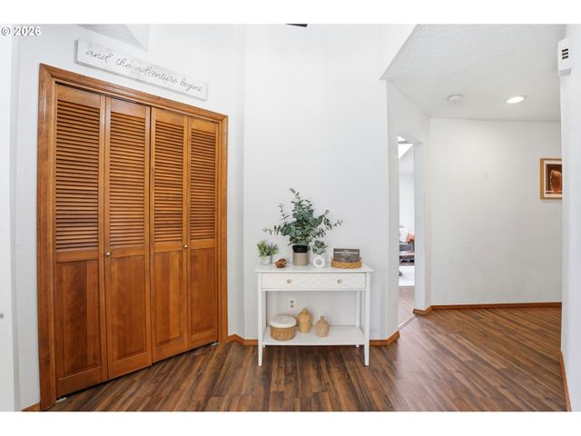 661 K St, Washougal, WA 98671