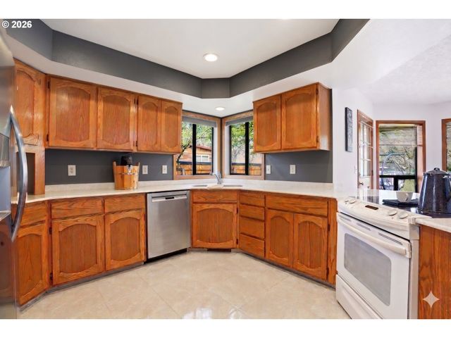 661 K St, Washougal, WA 98671