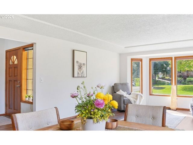 661 K St, Washougal, WA 98671