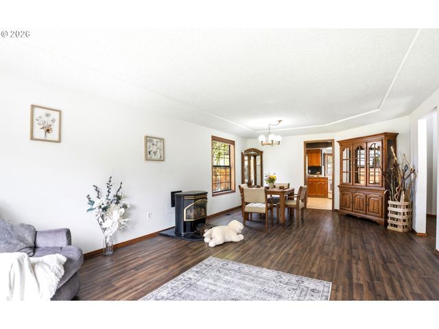 661 K St, Washougal, WA 98671