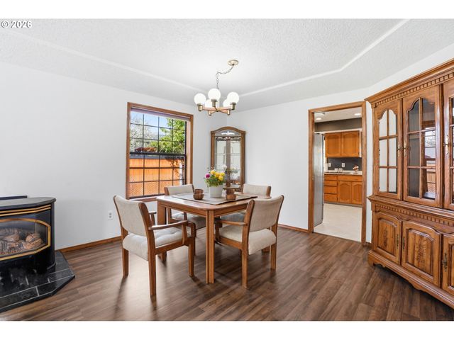 661 K St, Washougal, WA 98671