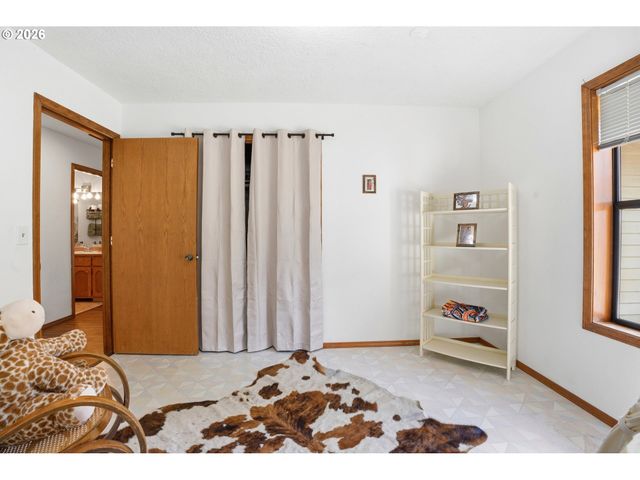 661 K St, Washougal, WA 98671