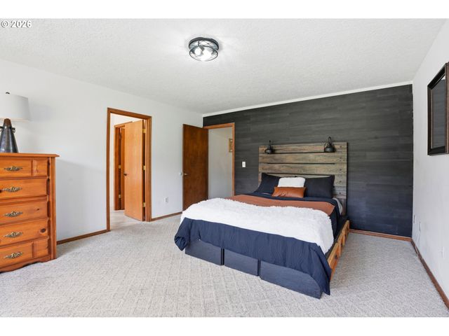 661 K St, Washougal, WA 98671