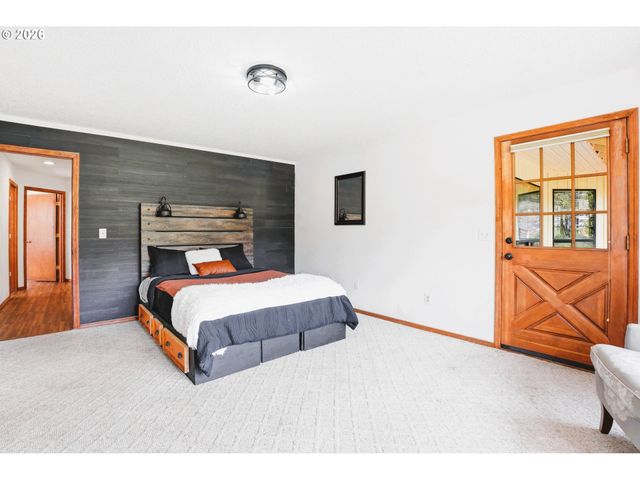 661 K St, Washougal, WA 98671