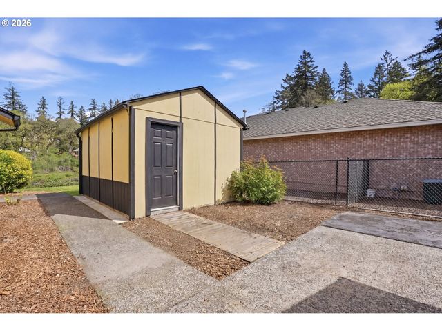 661 K St, Washougal, WA 98671