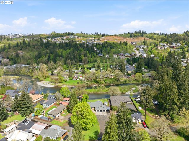 661 K St, Washougal, WA 98671