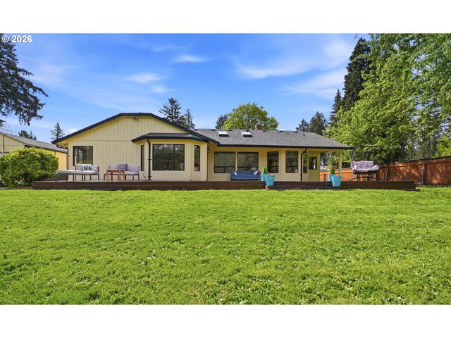 661 K St, Washougal, WA 98671