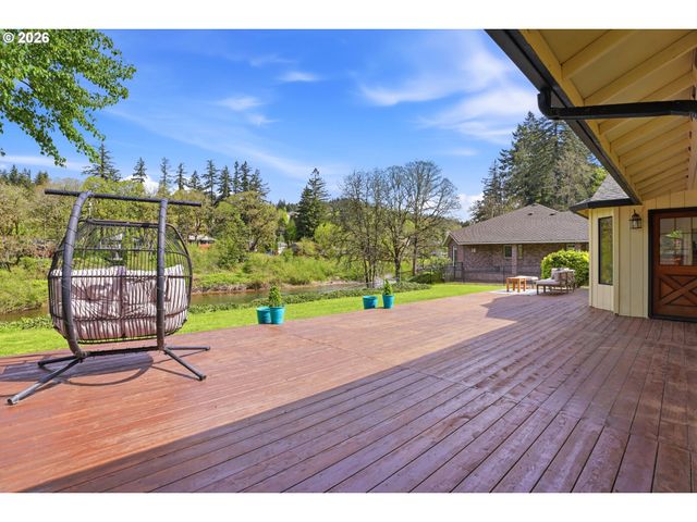 661 K St, Washougal, WA 98671