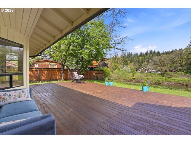 661 K St, Washougal, WA 98671