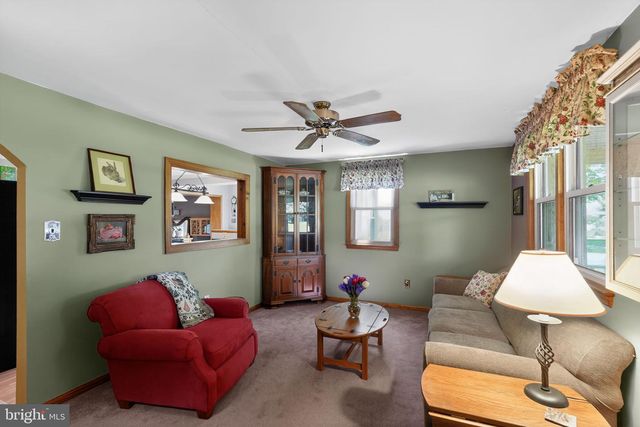 1525 COLLEGE AVE, Collegeville, PA 19426