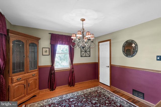 1525 COLLEGE AVE, Collegeville, PA 19426