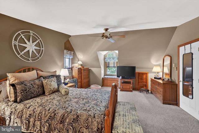 1525 COLLEGE AVE, Collegeville, PA 19426